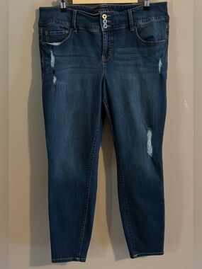 $15💙Bundled Torrid Jeans
